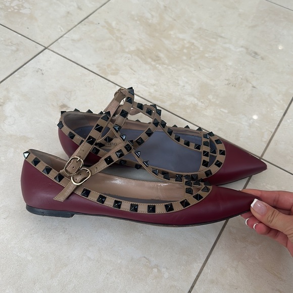 Valentino Garavani Shoes Valentino Patent Rockstud Caged Ballet Flat - Picture 9 of 11